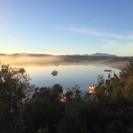 Strahan Wilderness Lodge Экстерьер фото